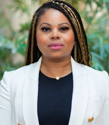 Portrait of Starbrina Smith, Agent.